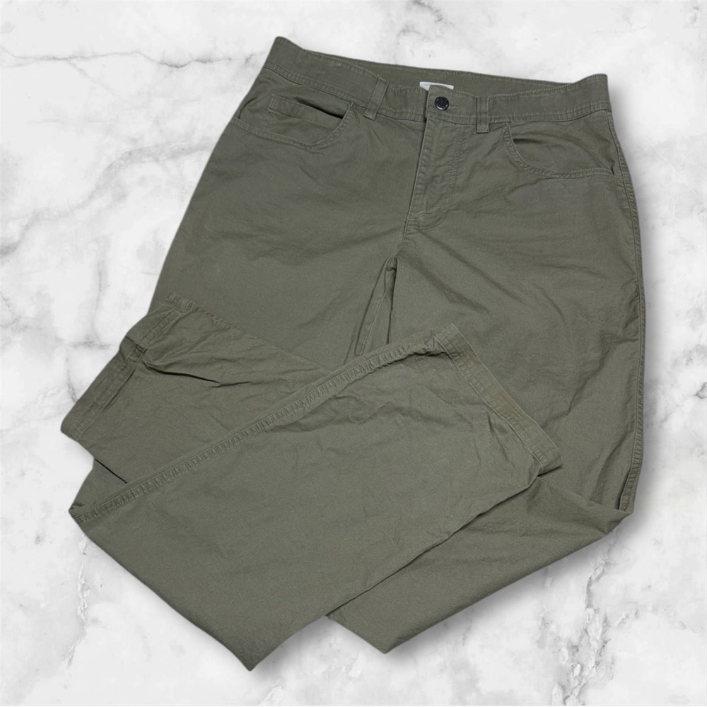 Columbia Men's Sage olive green Chinos pants 30Wx32L